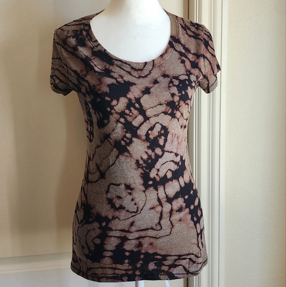 CUSTOM Reverse Tiedye Women's Short Sleeve Tee Small (3/5) - Picture 4 of 5
